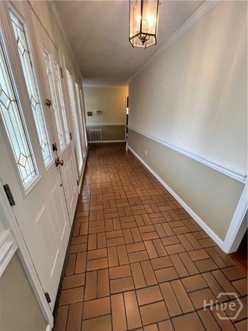 127 Pine Grove Drive, Savannah, GA 31419