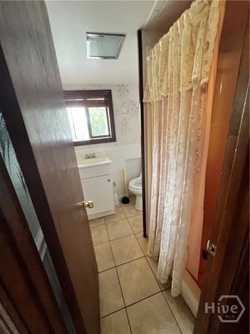 127 Pine Grove Drive, Savannah, GA 31419