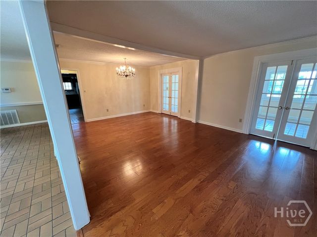 127 Pine Grove Drive, Savannah, GA 31419