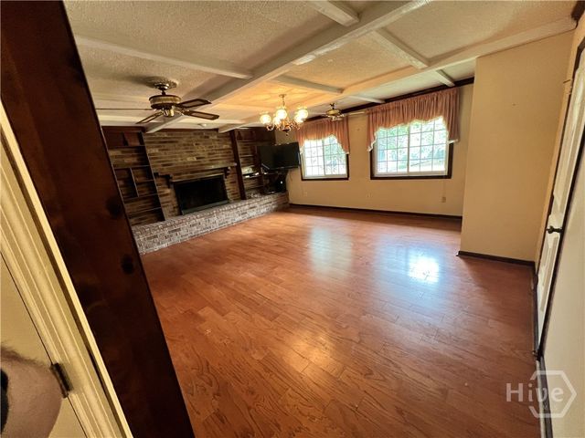 127 Pine Grove Drive, Savannah, GA 31419