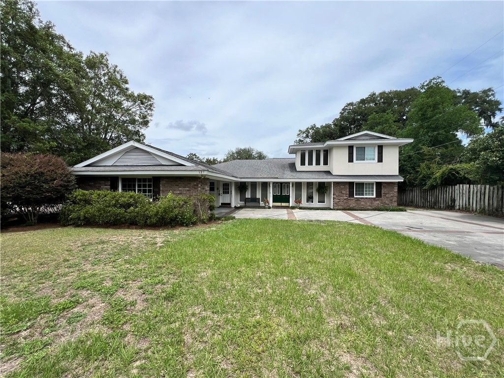 127 Pine Grove Drive, Savannah, GA 31419