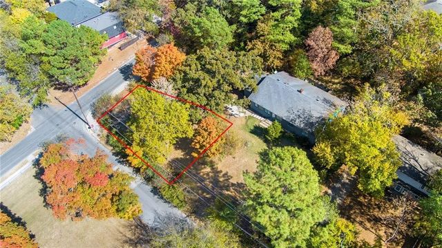 E Dickson Street, Fayetteville, AR 72701