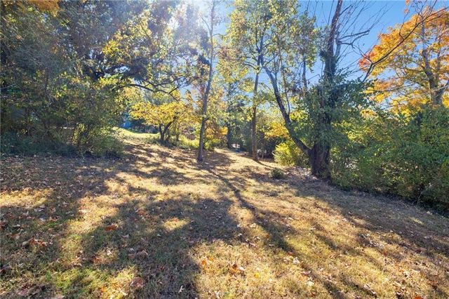 E Dickson Street, Fayetteville, AR 72701