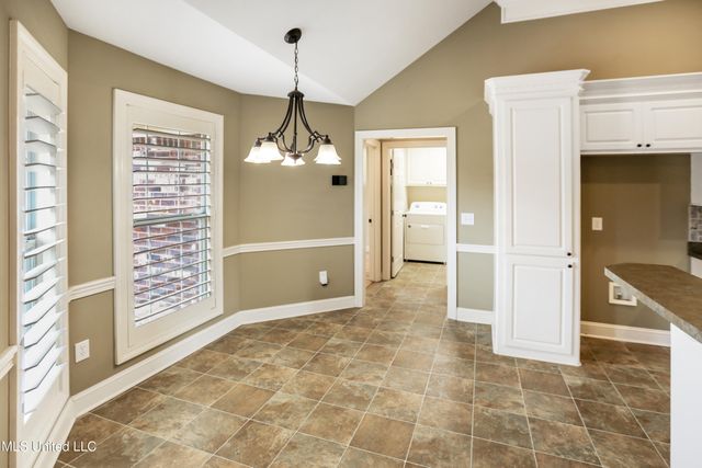 714 Clubhouse Drive, Pearl, MS 39208