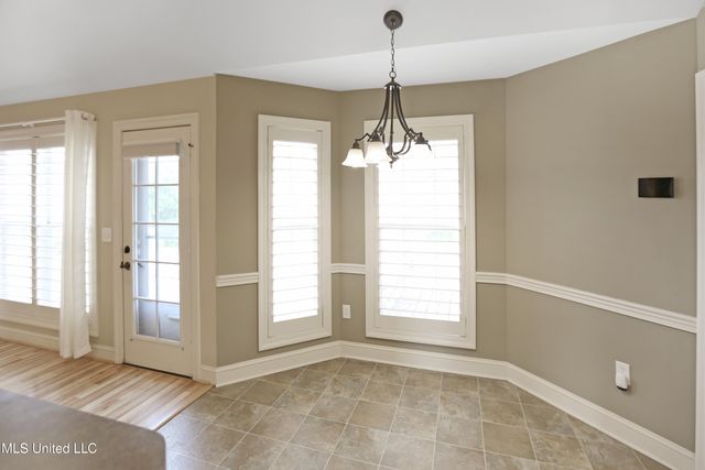 714 Clubhouse Drive, Pearl, MS 39208
