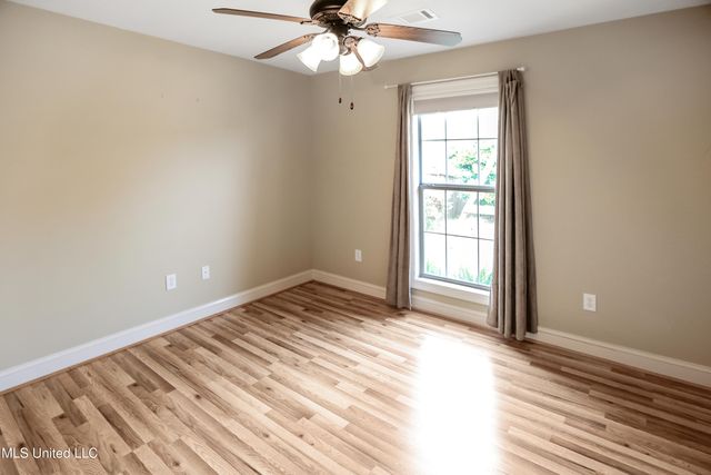 714 Clubhouse Drive, Pearl, MS 39208