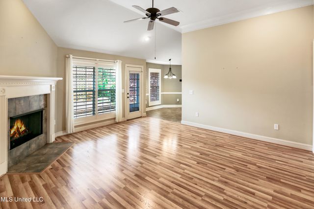 714 Clubhouse Drive, Pearl, MS 39208