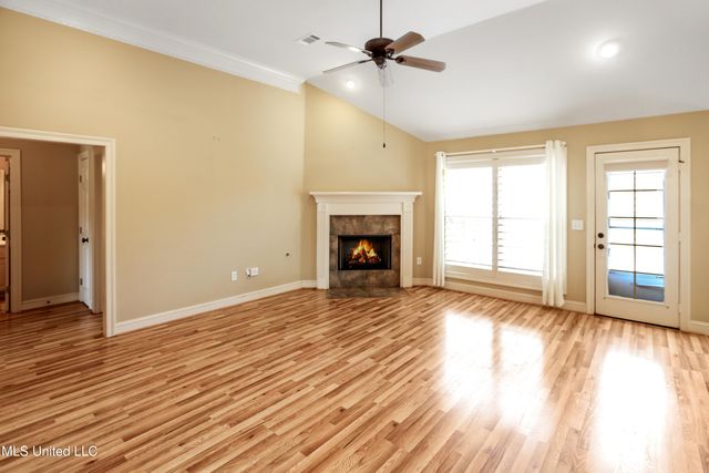 714 Clubhouse Drive, Pearl, MS 39208