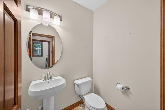 2043 Hightop Place NE, Rochester, MN 55906