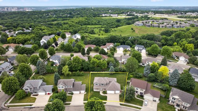 2043 Hightop Place NE, Rochester, MN 55906