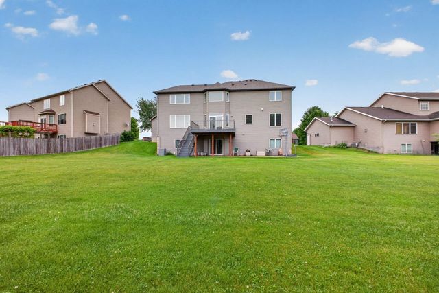 2043 Hightop Place NE, Rochester, MN 55906
