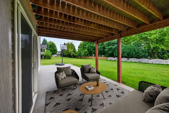 2043 Hightop Place NE, Rochester, MN 55906