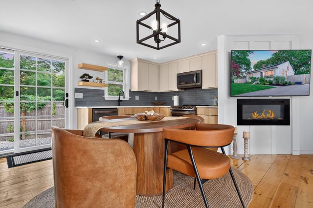 116 Windshore Drive, Hyannis, MA 02601