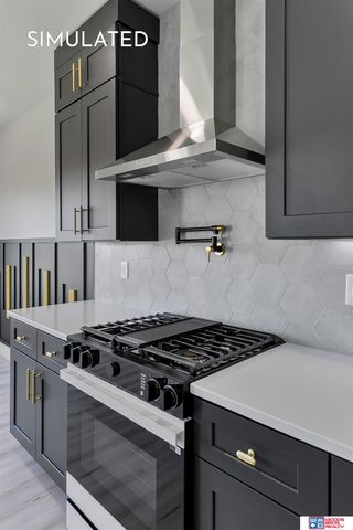 615 N 106th Street, Lincoln, NE 68527