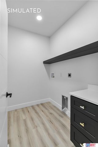 615 N 106th Street, Lincoln, NE 68527