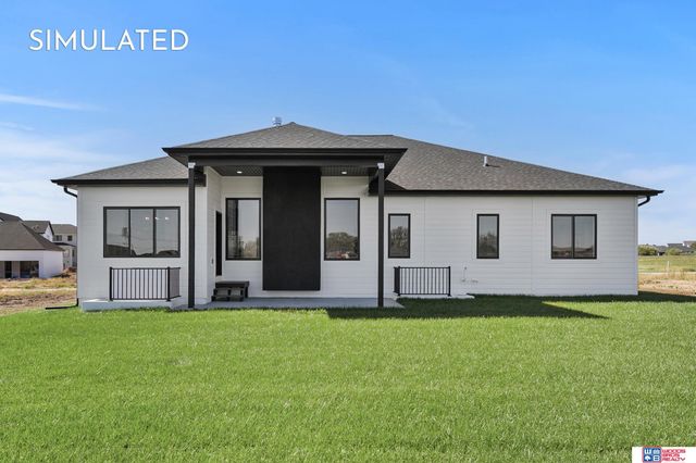 615 N 106th Street, Lincoln, NE 68527