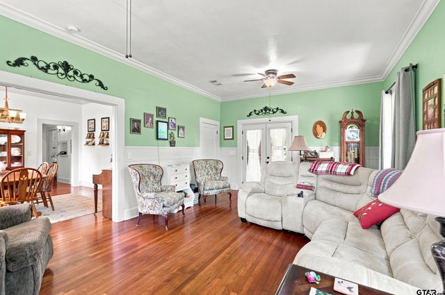 542 Jefferson, Pittsburg, TX 75686