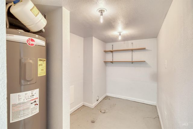 307 S Locust Street, Nampa, ID 83686