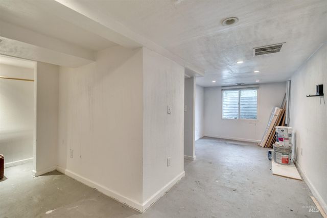 307 S Locust Street, Nampa, ID 83686