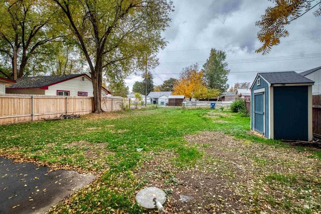 307 S Locust Street, Nampa, ID 83686