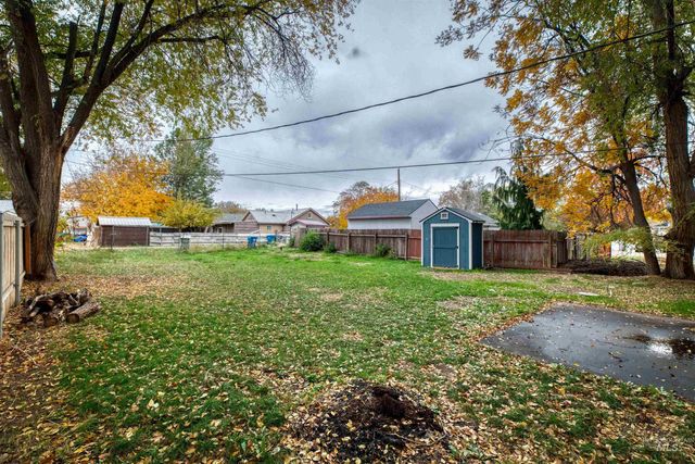 307 S Locust Street, Nampa, ID 83686