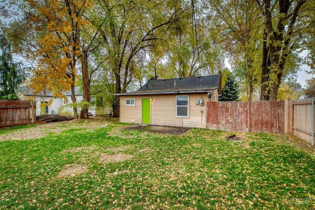 307 S Locust Street, Nampa, ID 83686