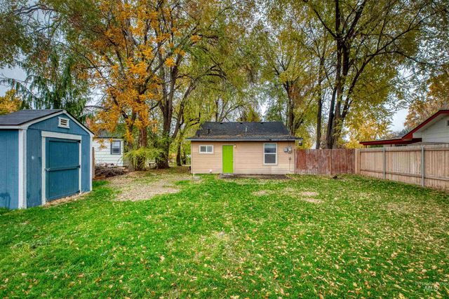 307 S Locust Street, Nampa, ID 83686