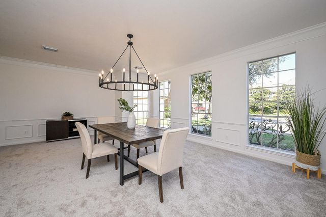 2111 Walnut Creek Drive, League City, TX 77573