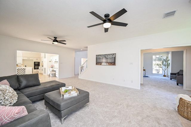 2111 Walnut Creek Drive, League City, TX 77573