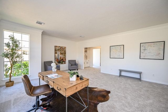 2111 Walnut Creek Drive, League City, TX 77573