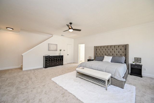 2111 Walnut Creek Drive, League City, TX 77573