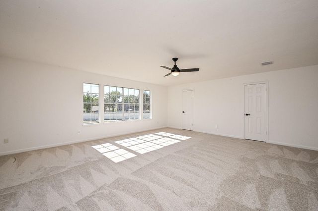 2111 Walnut Creek Drive, League City, TX 77573