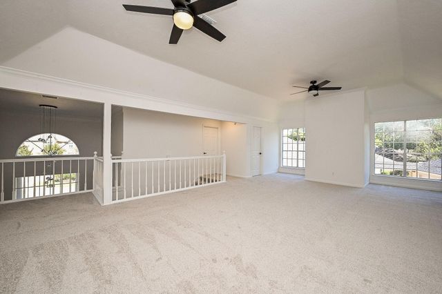 2111 Walnut Creek Drive, League City, TX 77573