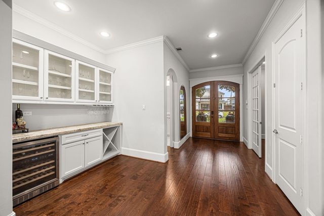 1355 Chippendale Road, Houston, TX 77018