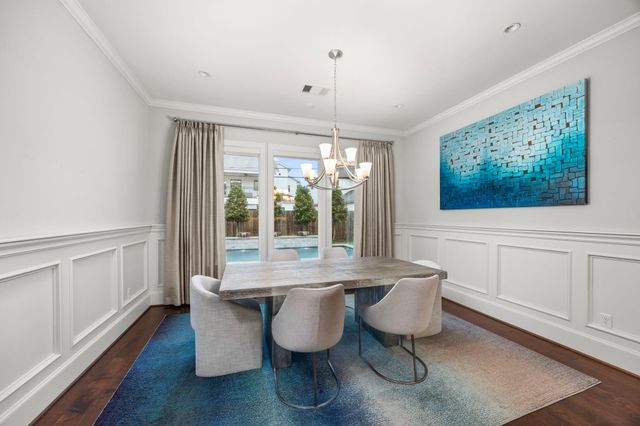 1355 Chippendale Road, Houston, TX 77018