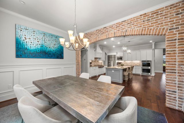 1355 Chippendale Road, Houston, TX 77018