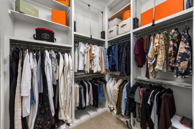 1355 Chippendale Road, Houston, TX 77018