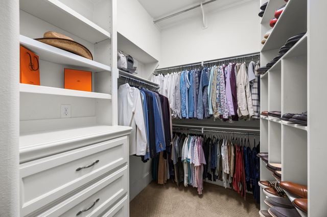 1355 Chippendale Road, Houston, TX 77018