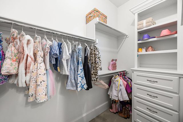 1355 Chippendale Road, Houston, TX 77018