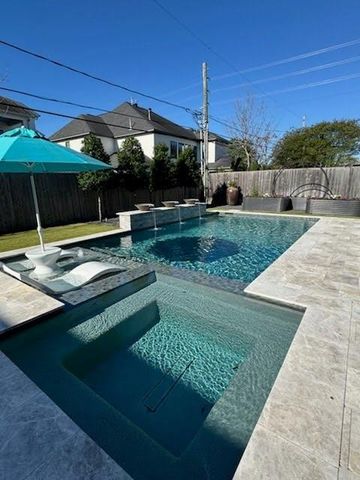 1355 Chippendale Road, Houston, TX 77018