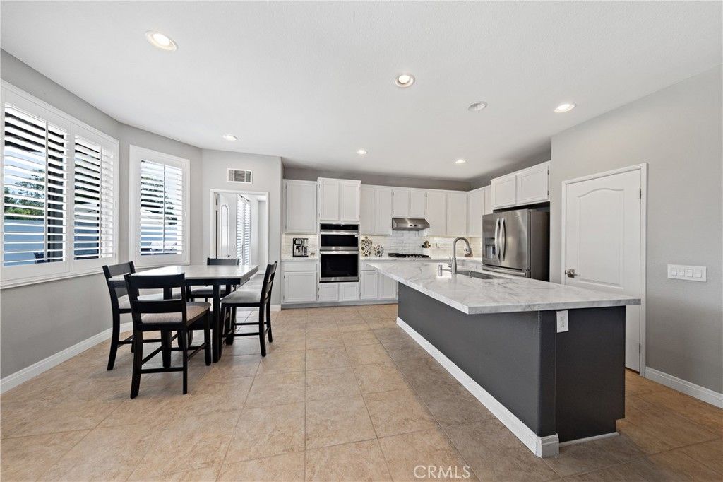 Image 10 of property listing at 30541 Muir Court, Murrieta, CA 92563