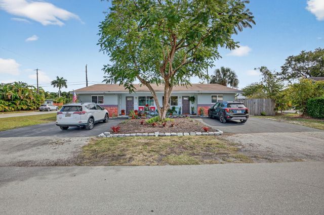 2608 NE 10th Avenue, Wilton Manors, FL 33334