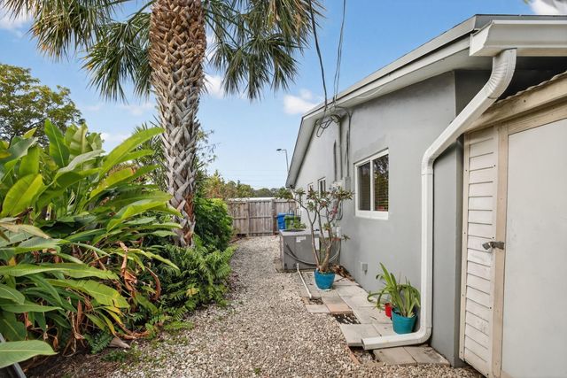 2608 NE 10th Avenue, Wilton Manors, FL 33334