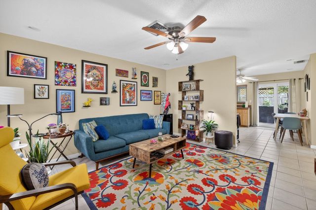 2608 NE 10th Avenue, Wilton Manors, FL 33334