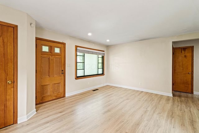 3680 Eisenhower Road, Columbus, OH 43224