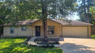 10420 Royal Tricia Drive, Conroe, TX 77303