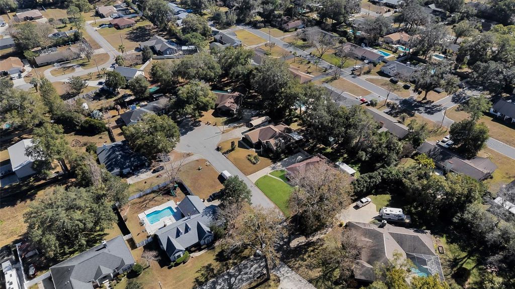 Image 38 of property listing at 3928 SE 14TH PLACE, Ocala, FL 34471