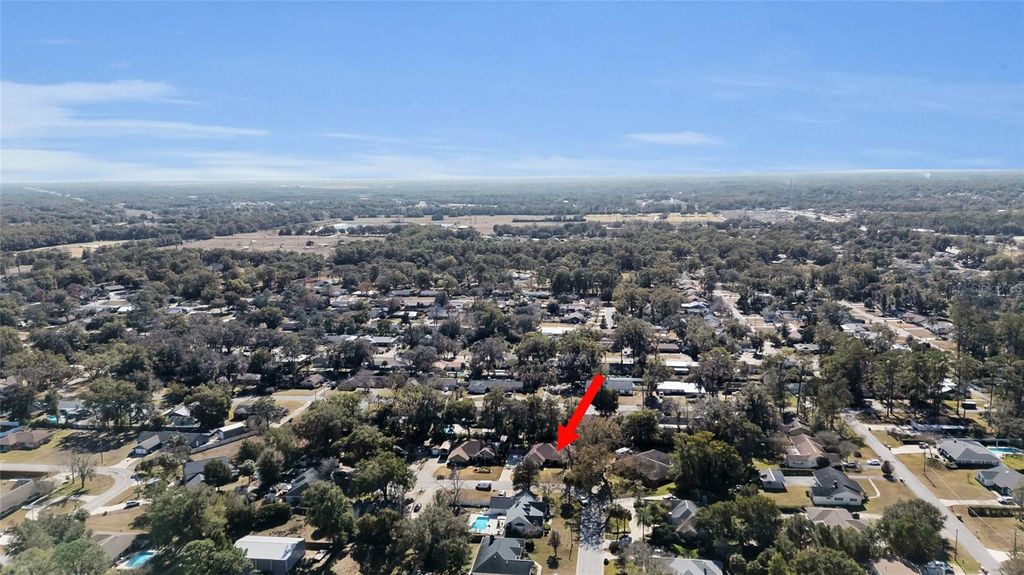 Image 39 of property listing at 3928 SE 14TH PLACE, Ocala, FL 34471