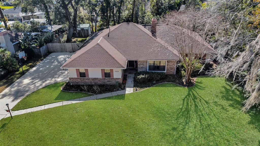 Image 43 of property listing at 3928 SE 14TH PLACE, Ocala, FL 34471