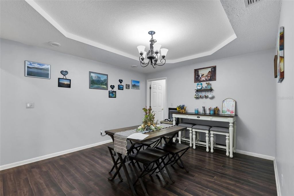 Image 8 of property listing at 3928 SE 14TH PLACE, Ocala, FL 34471